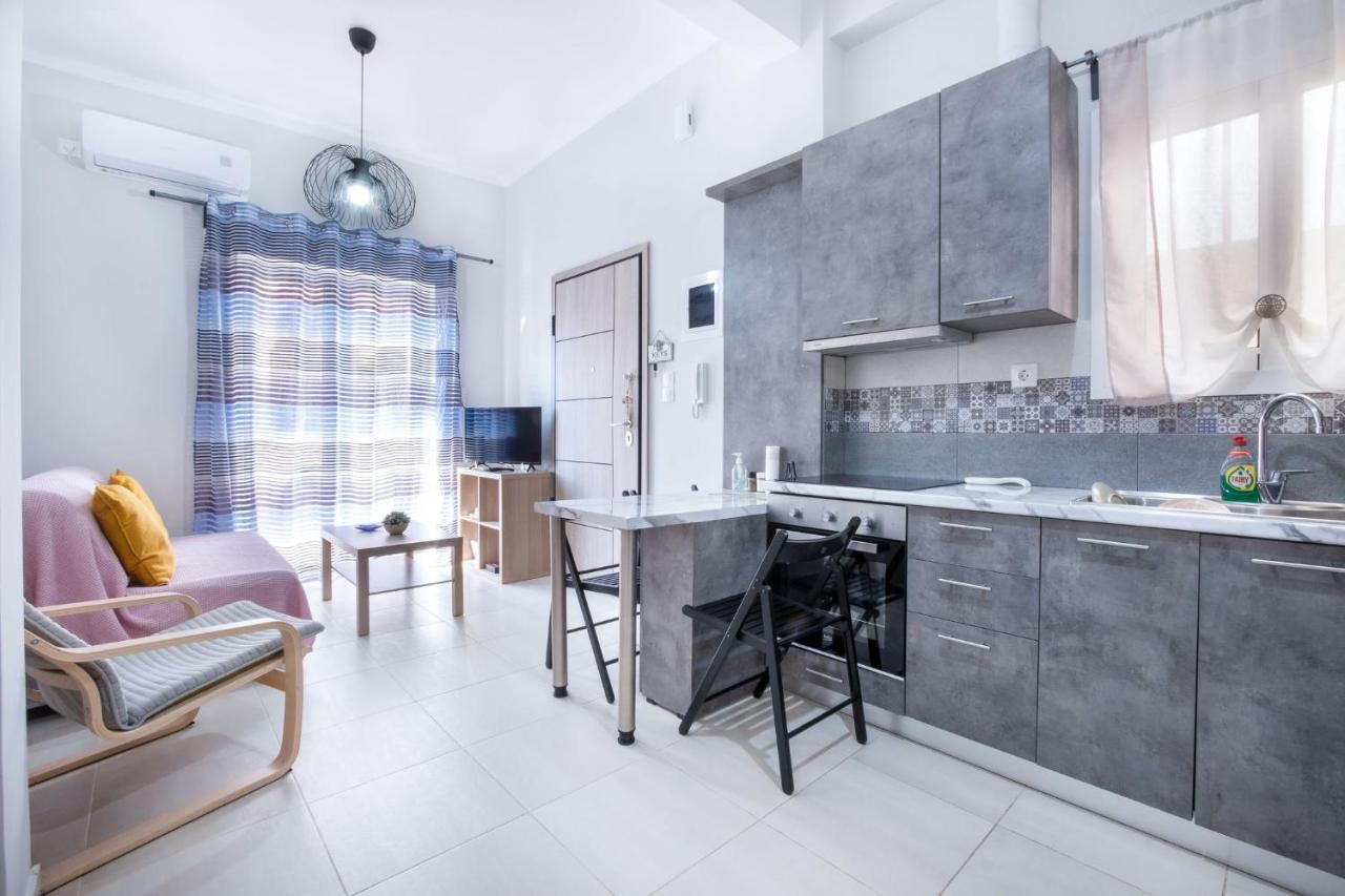 Joyfull Apartment In Piraeus Luaran gambar